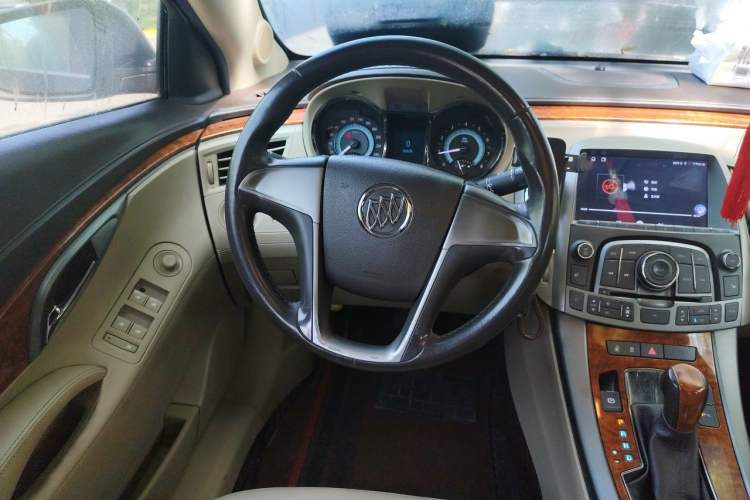 Used Buick LaCrosse 2012 2.4L SIDI Elegant Edition Steering Wheel
