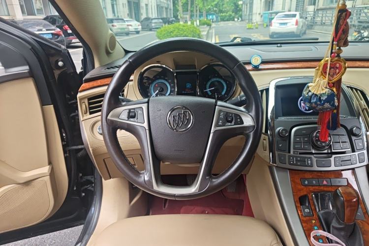Used Buick LaCrosse 2012 2.4L SIDI Haoya Edition Steering Wheel