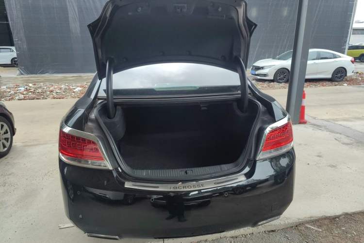 Used Buick LaCrosse 2012 2.4L SIDI Elegant Edition Trunk