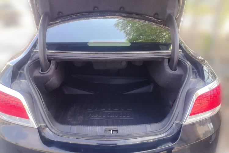 Used Buick LaCrosse 2012 2.4L SIDI Luxury Edition Trunk