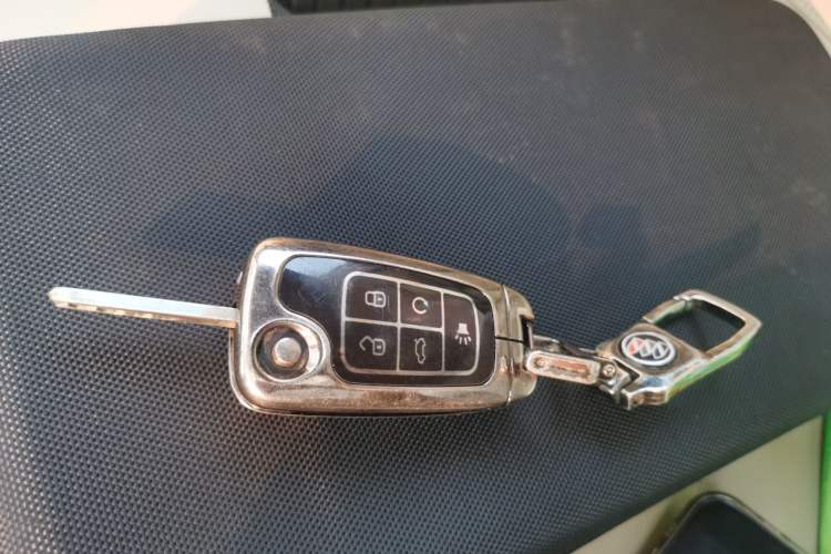 Used Buick LaCrosse 2012 2.4L SIDI Elegant Edition Vehicle Key
