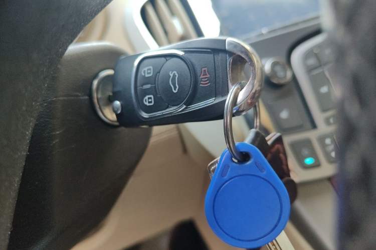 Used Buick LaCrosse 2012 2.4L SIDI Elegant Edition Vehicle Key
