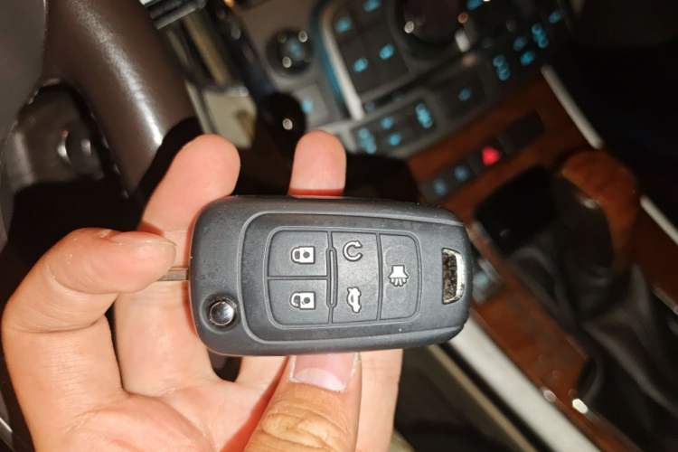 Used Buick LaCrosse 2012 2.4L SIDI Elegant Edition Vehicle Key