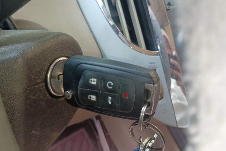 Used Buick LaCrosse 2012 2.4L SIDI Elegant Edition Vehicle Key