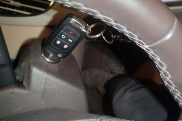 Used Buick LaCrosse 2012 2.4L SIDI Elegant Edition Vehicle Key