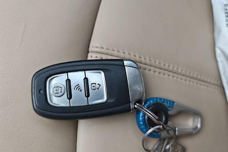 Used Buick LaCrosse 2012 2.4L SIDI Comfort Edition Vehicle Key