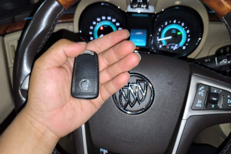 Used Buick LaCrosse 2012 2.4L SIDI Luxury Edition Vehicle Key