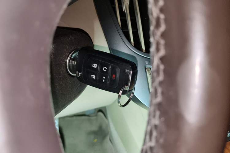 Used Buick LaCrosse 2012 2.4L SIDI Elegant Edition Vehicle Key
