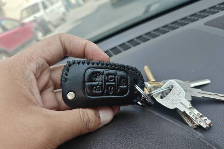 Used Buick LaCrosse 2012 2.4L SIDI Haoya Edition Vehicle Key