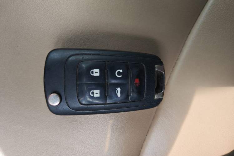 Used Buick LaCrosse 2012 2.4L SIDI Elegant Edition Vehicle Key