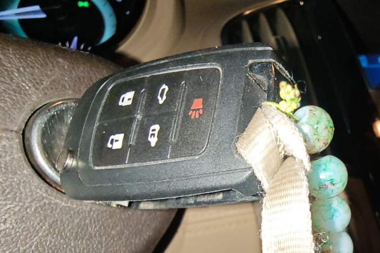 Used Buick LaCrosse 2012 2.4L SIDI Elegant Edition Vehicle Key