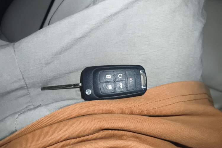 Used Buick LaCrosse 2012 2.4L SIDI Elegant Edition Vehicle Key