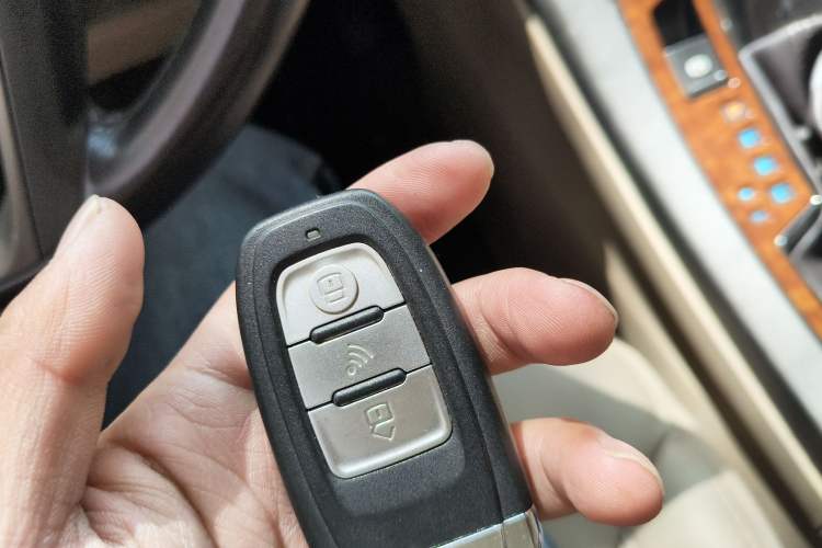 Used Buick LaCrosse 2012 2.4L SIDI Elegant Edition Vehicle Key