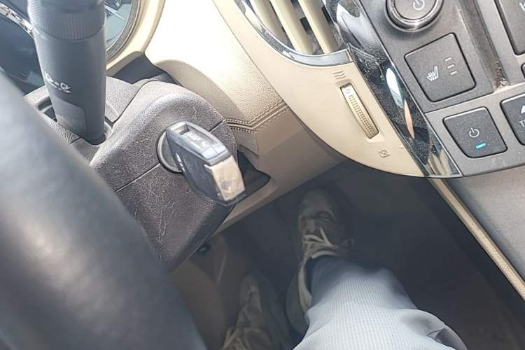 Used Buick LaCrosse 2012 2.4L SIDI Comfort Edition Vehicle Key