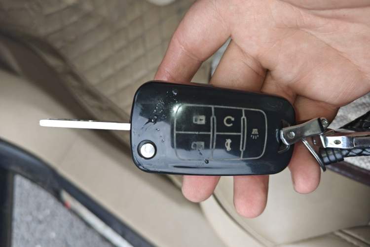 Used Buick LaCrosse 2012 2.4L SIDI Elegant Edition Vehicle Key