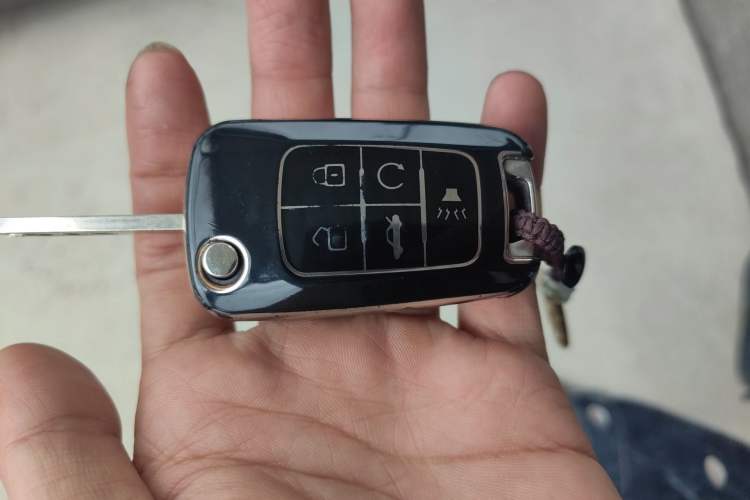Used Buick LaCrosse 2012 2.4L SIDI Elegant Edition Vehicle Key