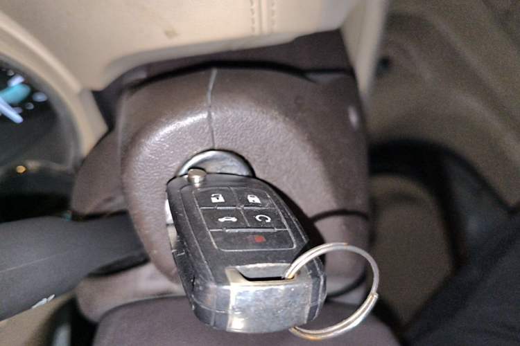 Used Buick LaCrosse 2012 2.4L SIDI Elegant Edition Vehicle Key