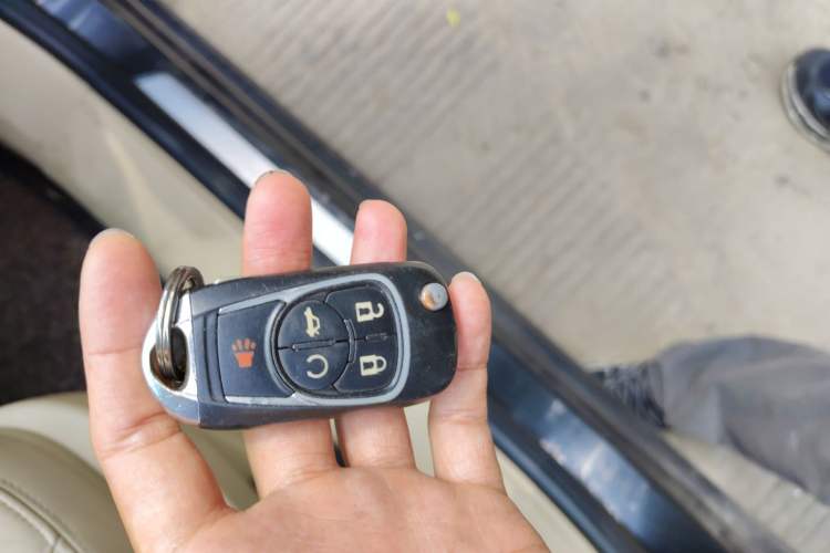 Used Buick LaCrosse 2012 2.4L SIDI Haoya Edition Vehicle Key