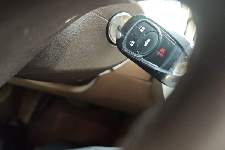 Used Buick LaCrosse 2012 2.4L SIDI Elegant Edition Vehicle Key