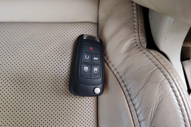 Used Buick LaCrosse 2012 2.4L SIDI Luxury Edition Vehicle Key