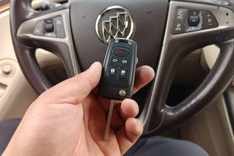 Used Buick LaCrosse 2012 2.4L SIDI Luxury Edition Vehicle Key