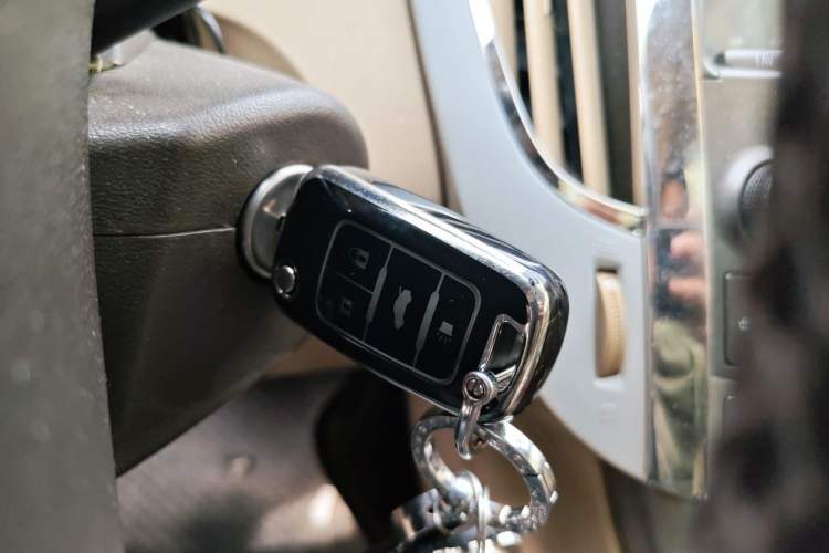 Used Buick LaCrosse 2012 2.4L SIDI Elegant Edition Vehicle Key