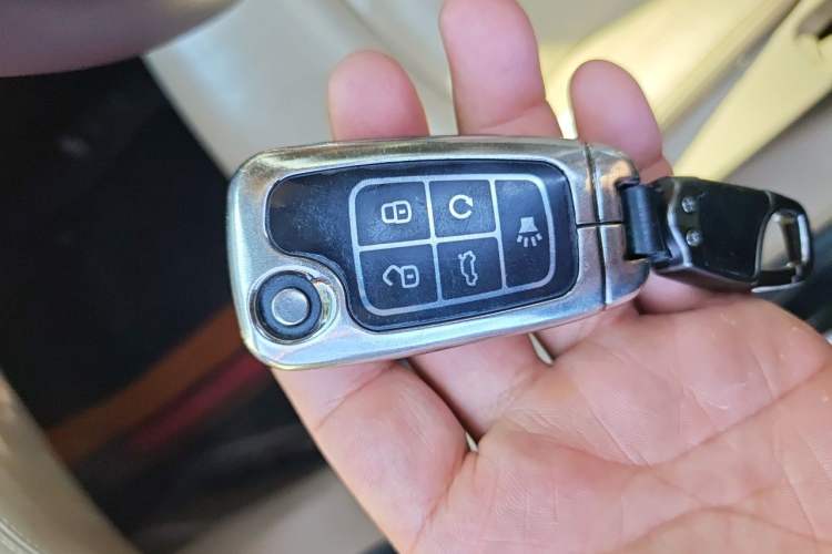 Used Buick LaCrosse 2012 eAssist 2.4L Luxury Edition Vehicle Key