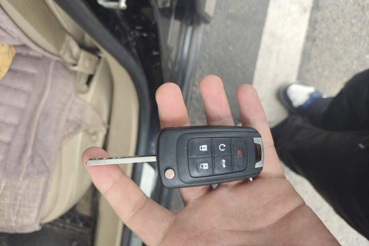 Used Buick LaCrosse 2012 2.4L SIDI Elegant Edition Vehicle Key