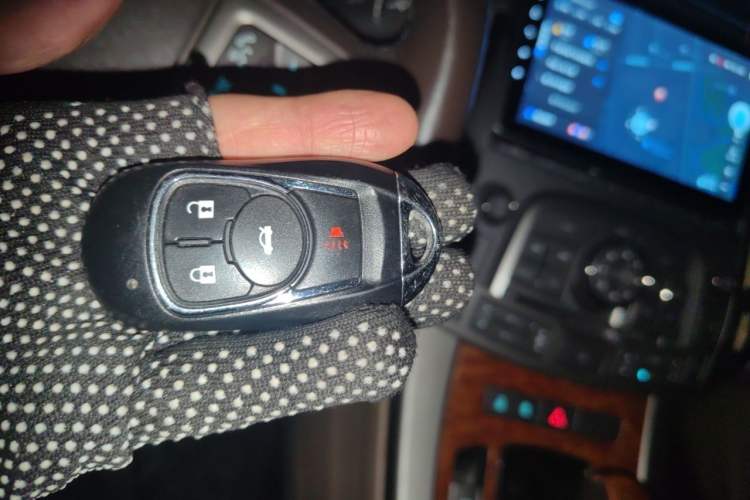 Used Buick LaCrosse 2012 2.4L SIDI Elegant Edition Vehicle Key