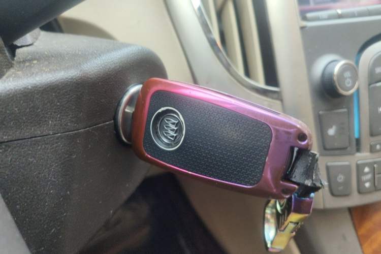 Used Buick LaCrosse 2012 2.4L SIDI Elegant Edition Vehicle Key