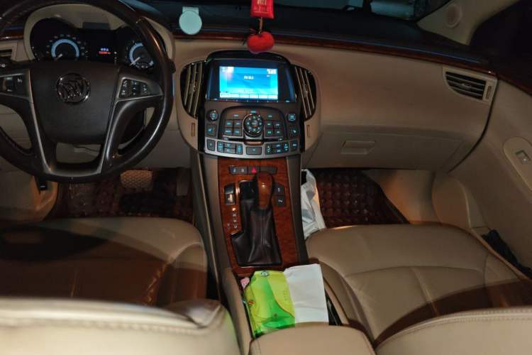 Used Buick LaCrosse 2012 2.4L SIDI Haoya Edition Audio And AC Panel