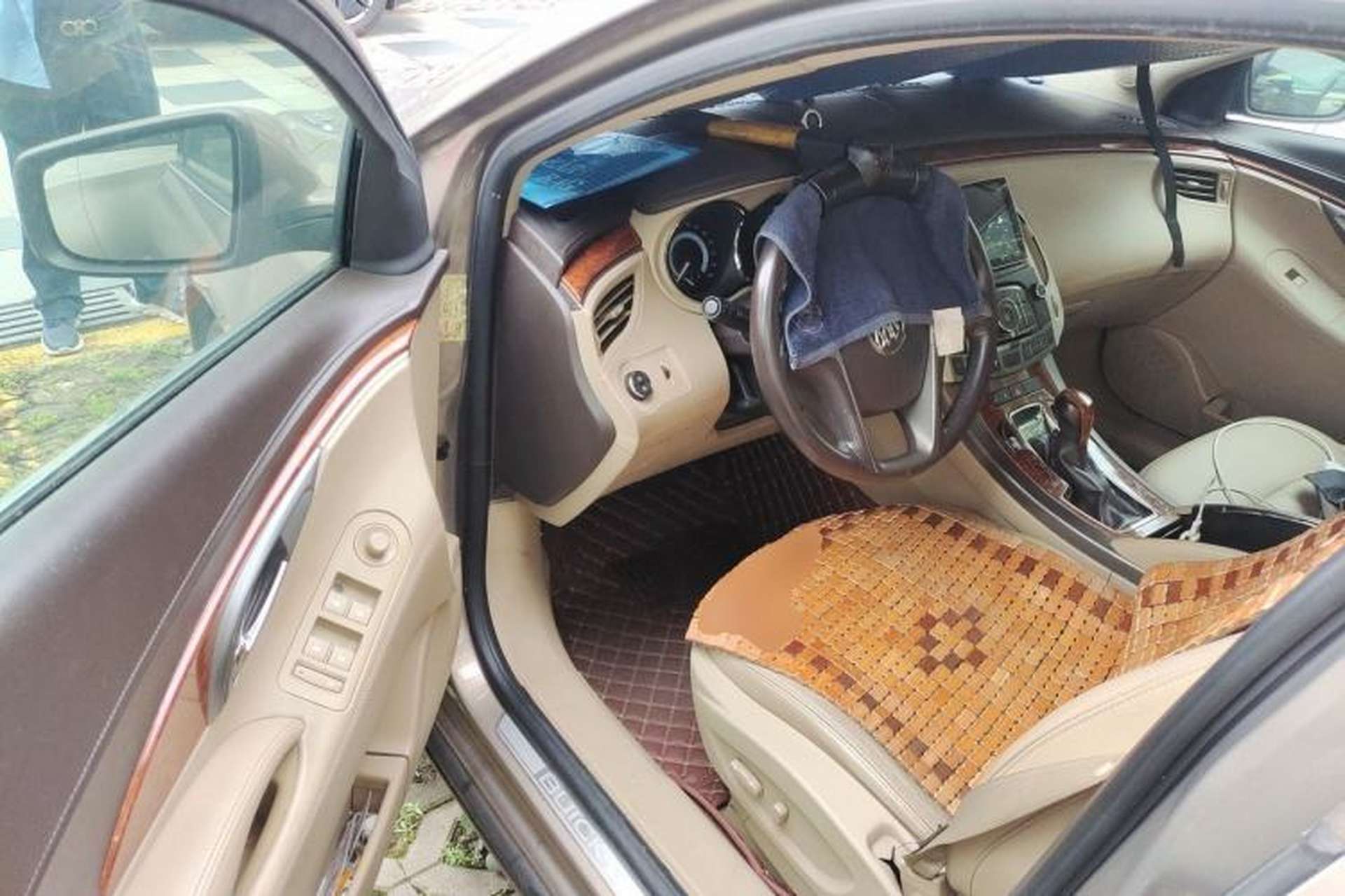 Used Buick LaCrosse 2012 2.4L SIDI Comfort Edition Driver Seat