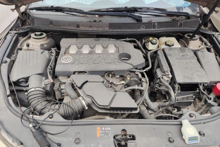 Used Buick LaCrosse 2012 2.4L SIDI Comfort Edition Engine Bay