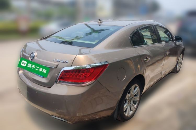Used Buick LaCrosse 2012 2.4L SIDI Luxury Edition Rear Right 45 Deg