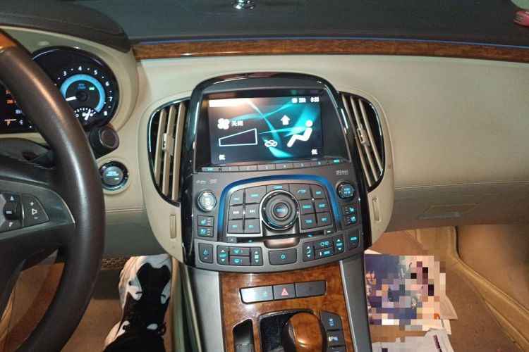 Used Buick LaCrosse 2012 2.4L SIDI Luxury Edition Audio And AC Panel