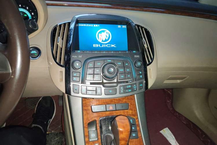 Used Buick LaCrosse 2012 3.0L Flagship Edition Audio And AC Panel