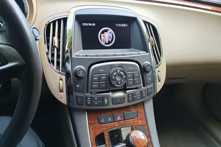 Used Buick LaCrosse 2012 2.4L SIDI Haoya Edition Audio And AC Panel