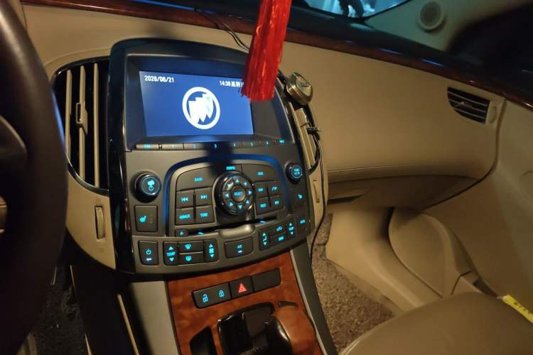 Used Buick LaCrosse 2012 2.4L SIDI Haoya Edition Audio And AC Panel
