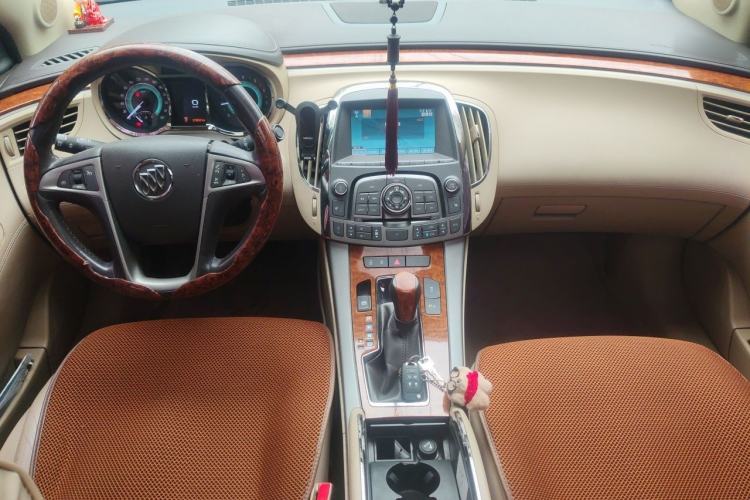 Used Buick LaCrosse 2012 2.4L SIDI Haoya Edition Center Console