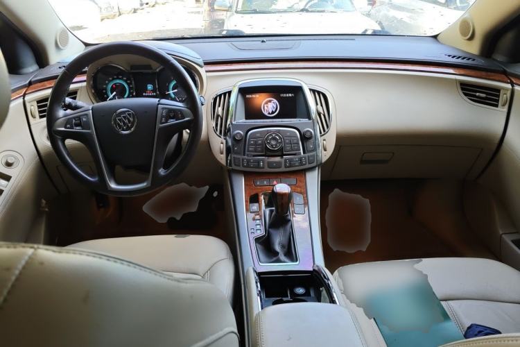 Used Buick LaCrosse 2012 2.4L SIDI Haoya Edition Center Console