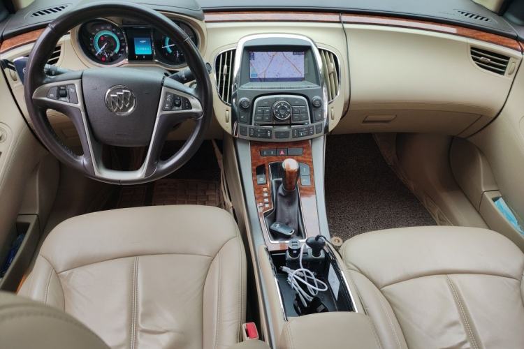 Used Buick LaCrosse 2012 2.4L SIDI Haoya Edition Center Console
