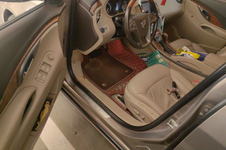 Used Buick LaCrosse 2012 2.4L SIDI Luxury Edition Driver Seat
