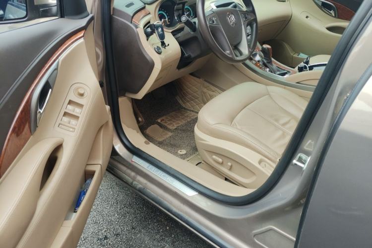 Used Buick LaCrosse 2012 2.4L SIDI Haoya Edition Driver Seat