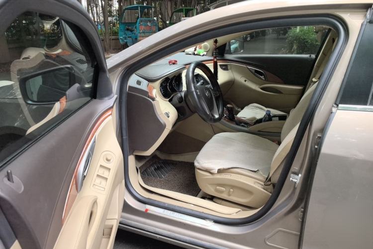 Used Buick LaCrosse 2012 2.4L SIDI Luxury Edition Driver Seat