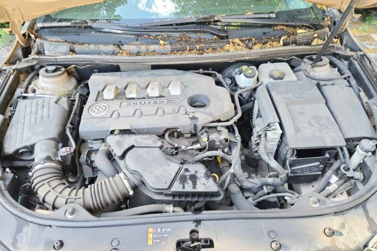 Used Buick LaCrosse 2012 2.4L SIDI Haoya Edition Engine Bay