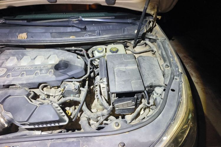 Used Buick LaCrosse 2012 2.4L SIDI Haoya Edition Engine Bay Left