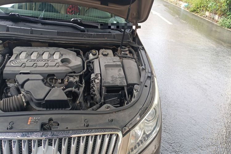 Used Buick LaCrosse 2012 2.4L SIDI Luxury Edition Engine Bay Left