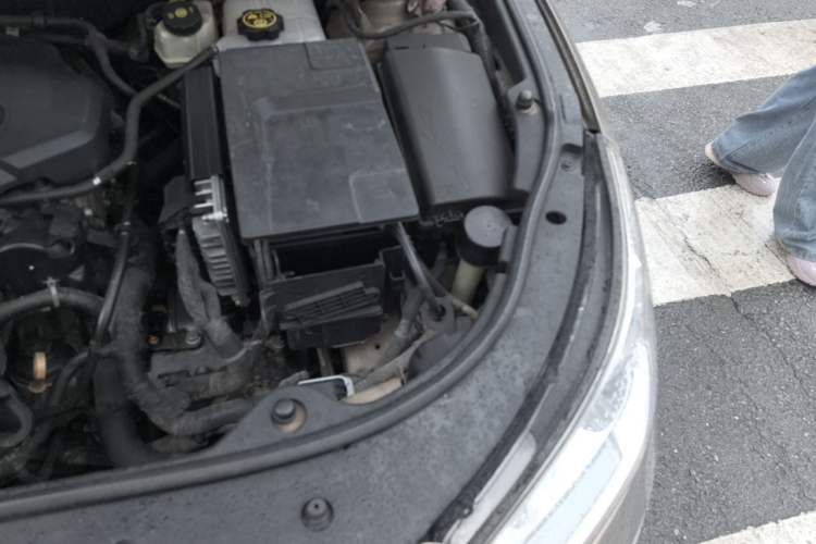 Used Buick LaCrosse 2012 eAssist 2.4L Elegance Edition Engine Bay Left