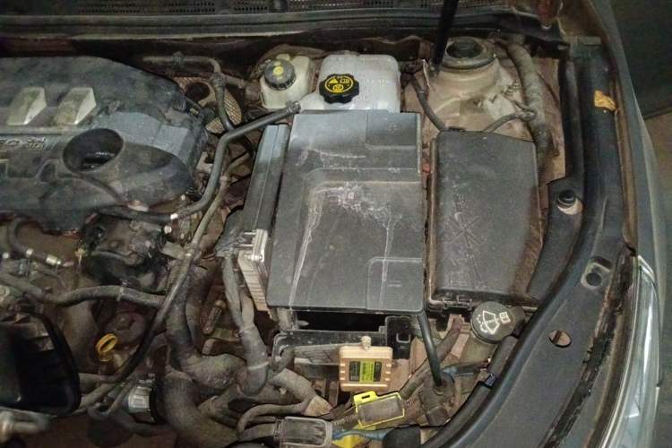 Used Buick LaCrosse 2012 2.4L SIDI Elegant Edition Engine Bay Left