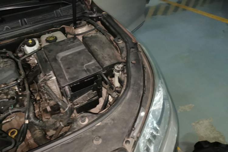 Used Buick LaCrosse 2012 2.4L SIDI Haoya Edition Engine Bay Left